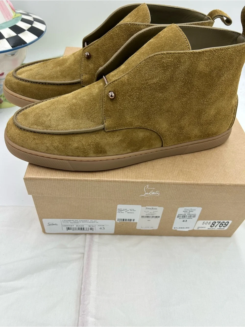 Men's Christian Louboutin CHAMBELISS desert suede boots size 43 made in Italy